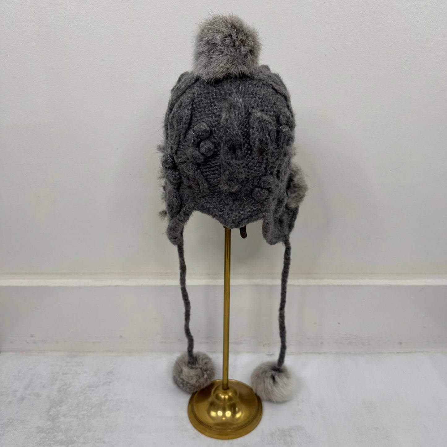 Y2K vintage genuine rabbit fur trapper hat knitted pom cable knit grey winter