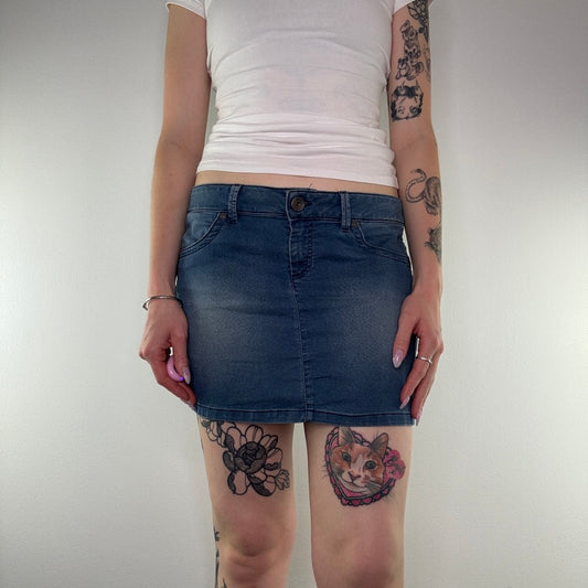 Y2K low rise stretchy faded denim mini skirt