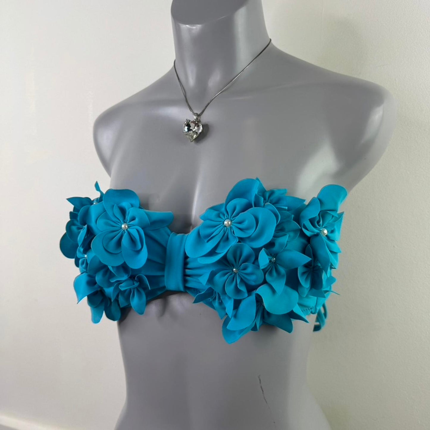 Y2K vintage bikini top 3D flowers underwire ruched strapless blue swimwear