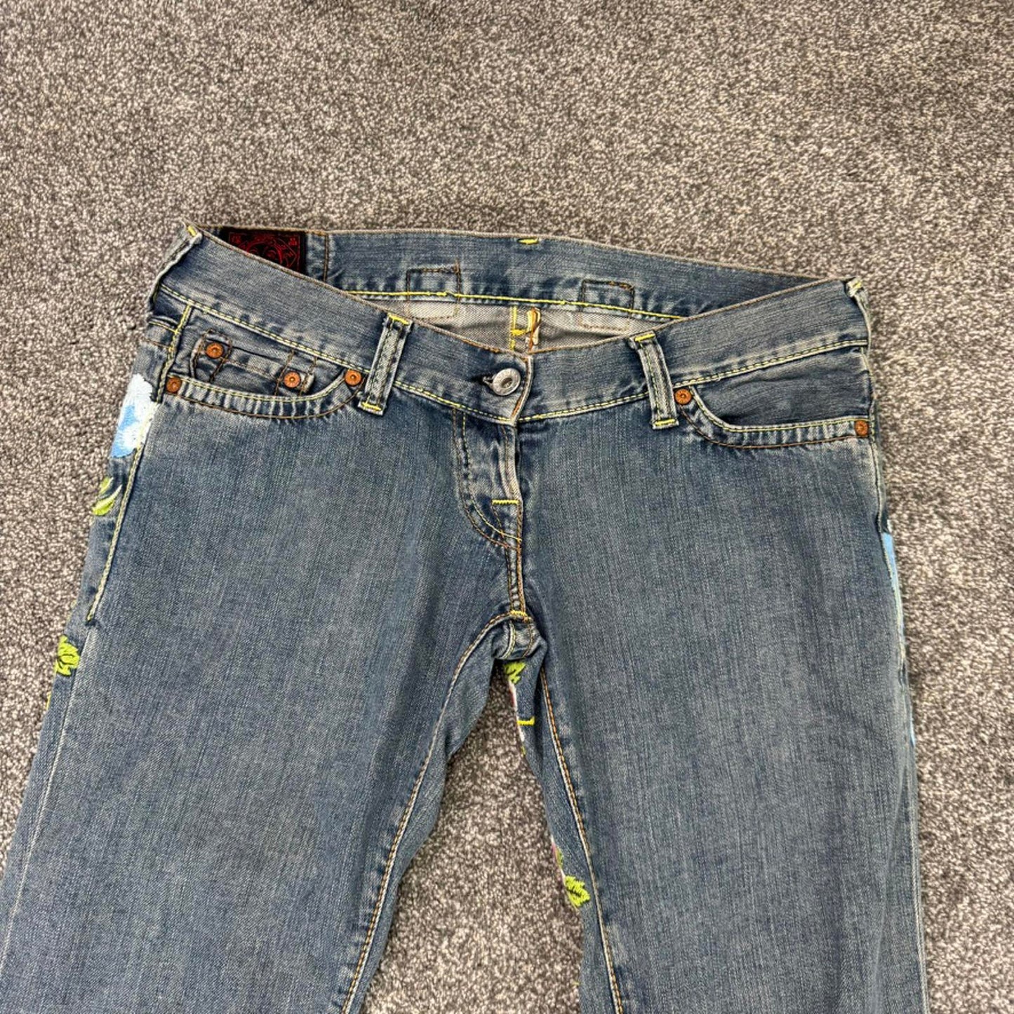 Y2K vintage Evisu super low rise capri jeans embroidery pattern faded denim wash