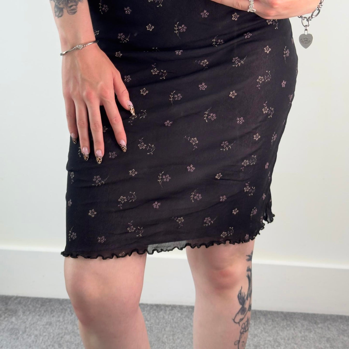 Y2K vintage stretchy mesh midi skirt black with lilac flowers floral print