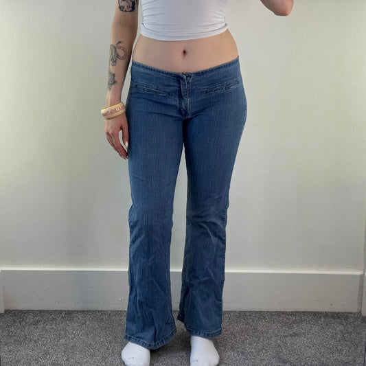 Y2K vintage stretchy mid rise flare denim jeans light blue wash bootcut