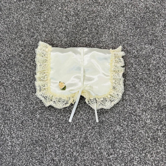 Y2K vintage makeup bag cream frilly rose travel jewelry storage bag