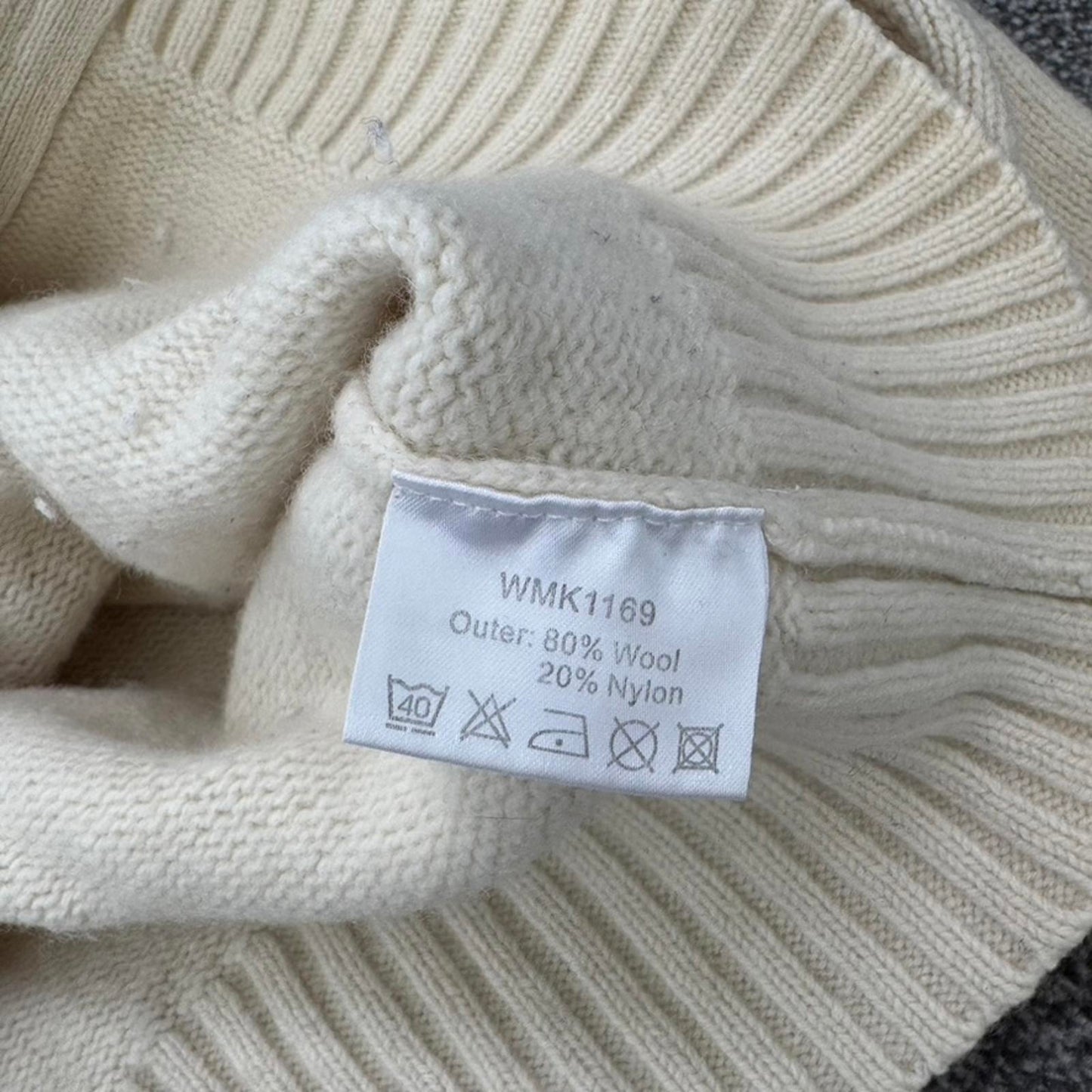 Y2K vintage McKenzie wool blend zip up hoodie pink toggles cream pink