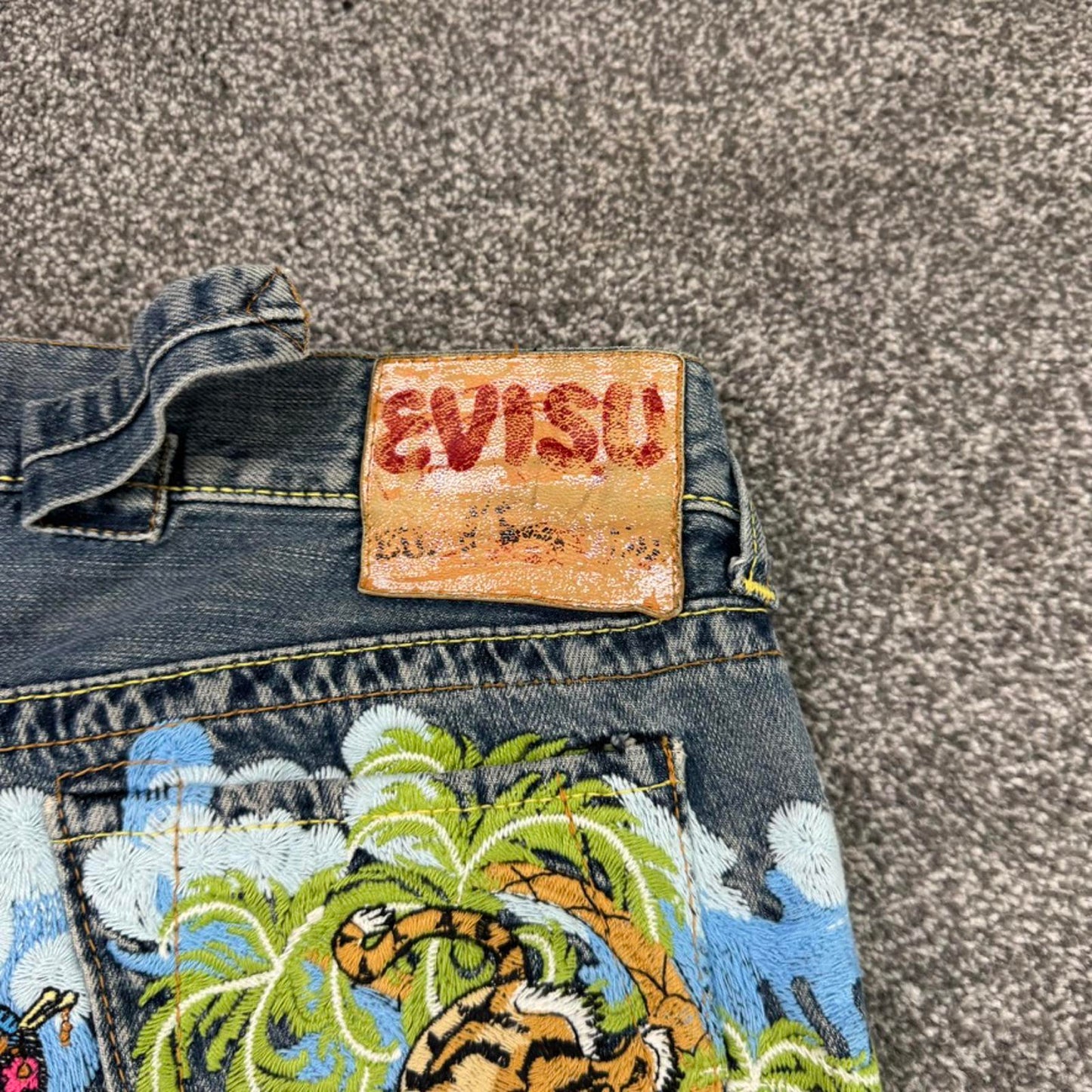 Y2K vintage Evisu super low rise capri jeans embroidery pattern faded denim wash