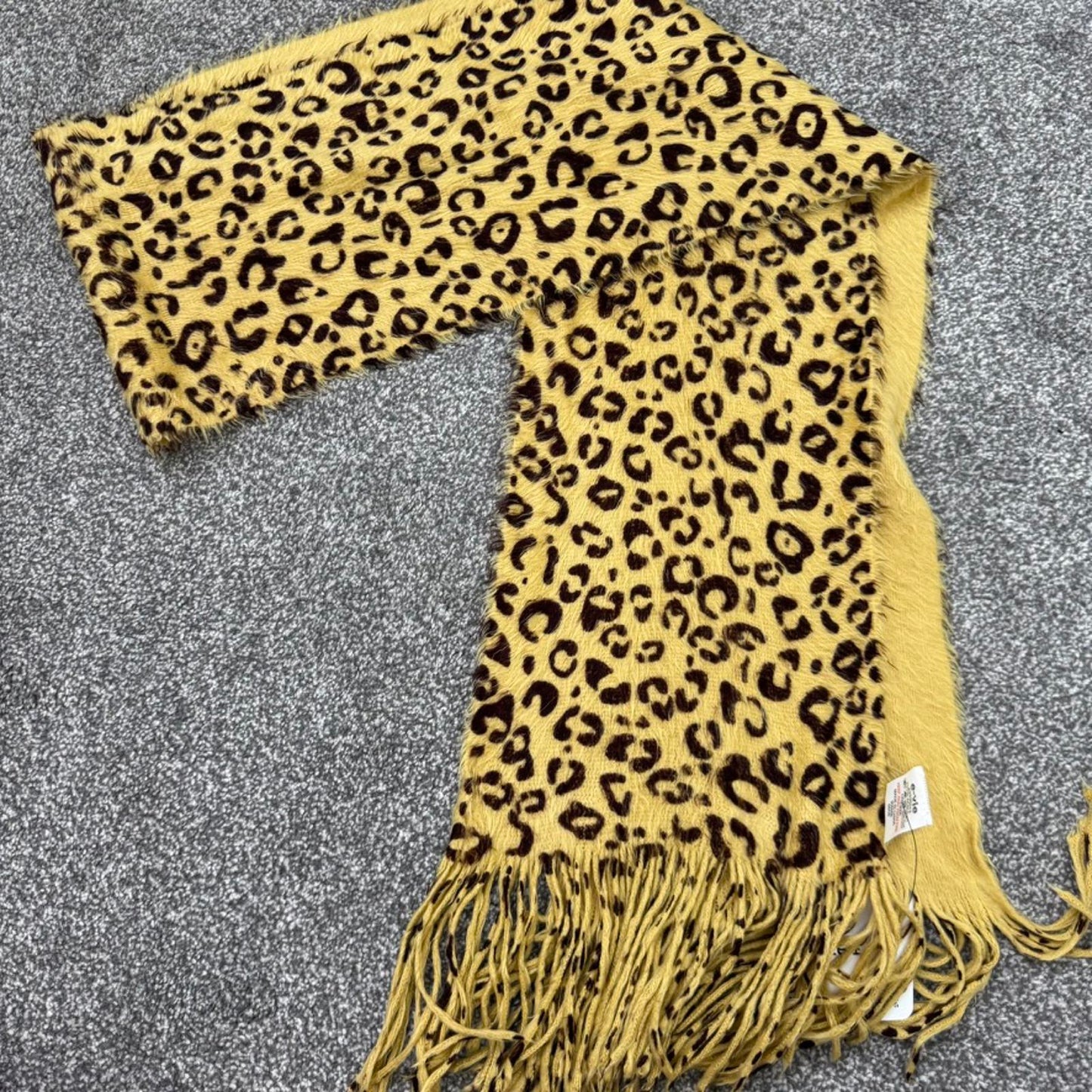 Y2K vintage Evie leopard print fluffy scarf beige brown pattern