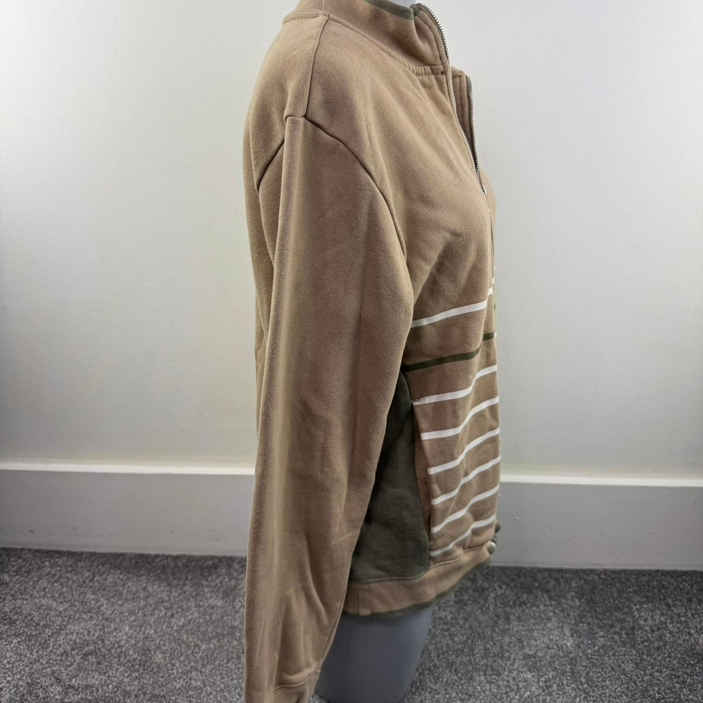 Y2K vintage Nike zip up jumper stripe high neck beige khaki stripy silver