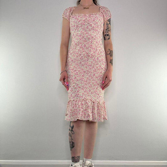 Y2K vintage ditsy floral frilly milkmaid midi dress knee length pink cap sleeve