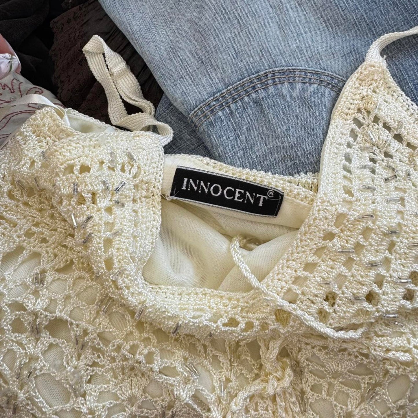 Y2K vintage crochet beaded cami top bow v neck adjustable straps cream