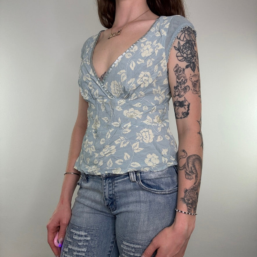 Y2K cap sleeve floral beaded v neck top