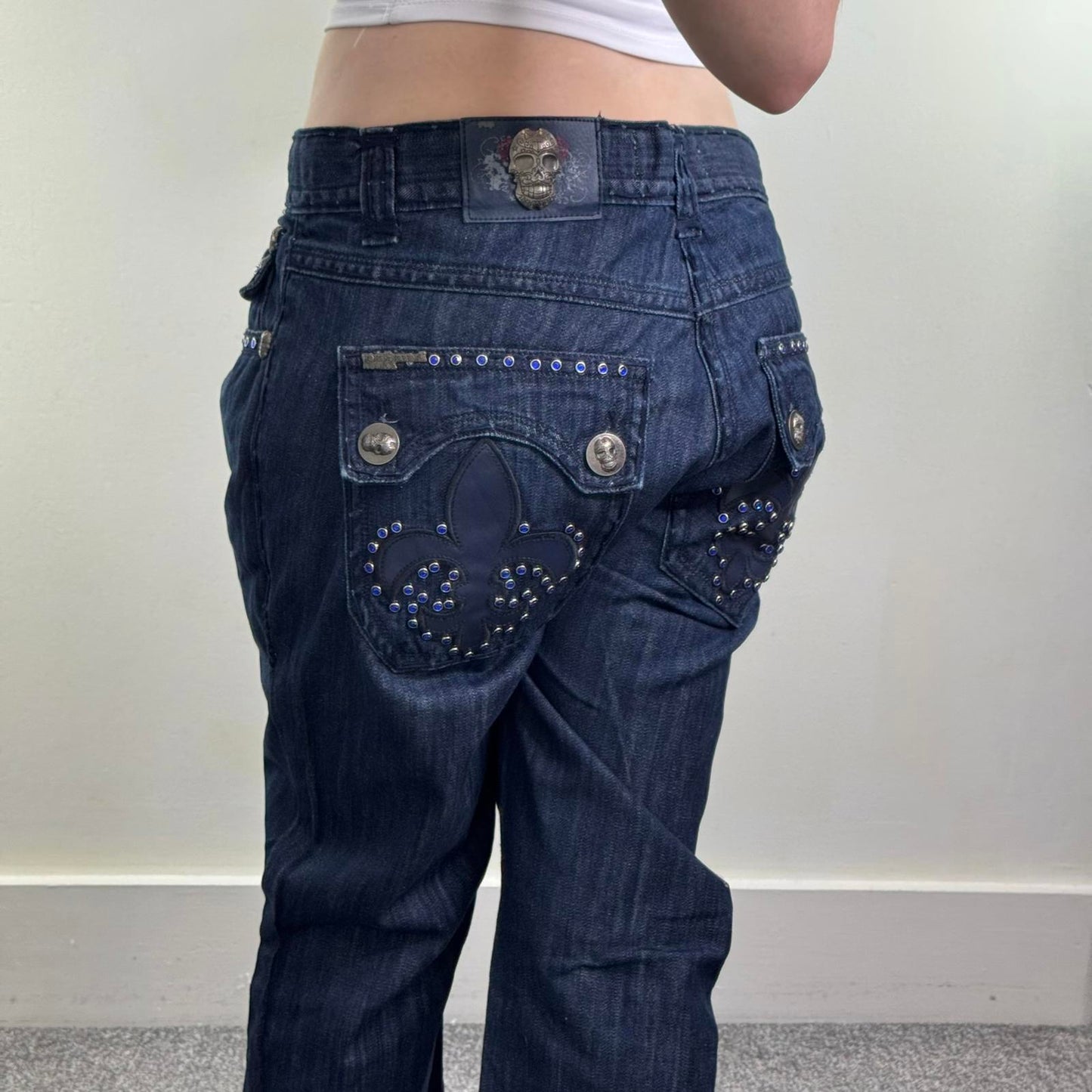 Y2K vintage Laguna Beach bootcut jeans filigree rhinestones skull dark blue