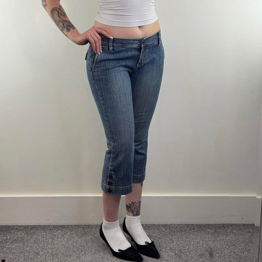 Y2K vintage Boden mid rise stretchy denim capri cropped jeans buttons faded blue