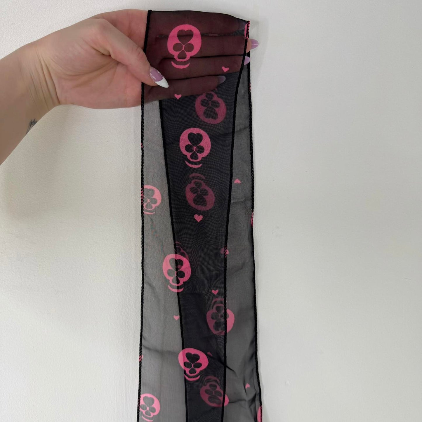 Y2K vintage skull scarf sheer pattern print black pink heart