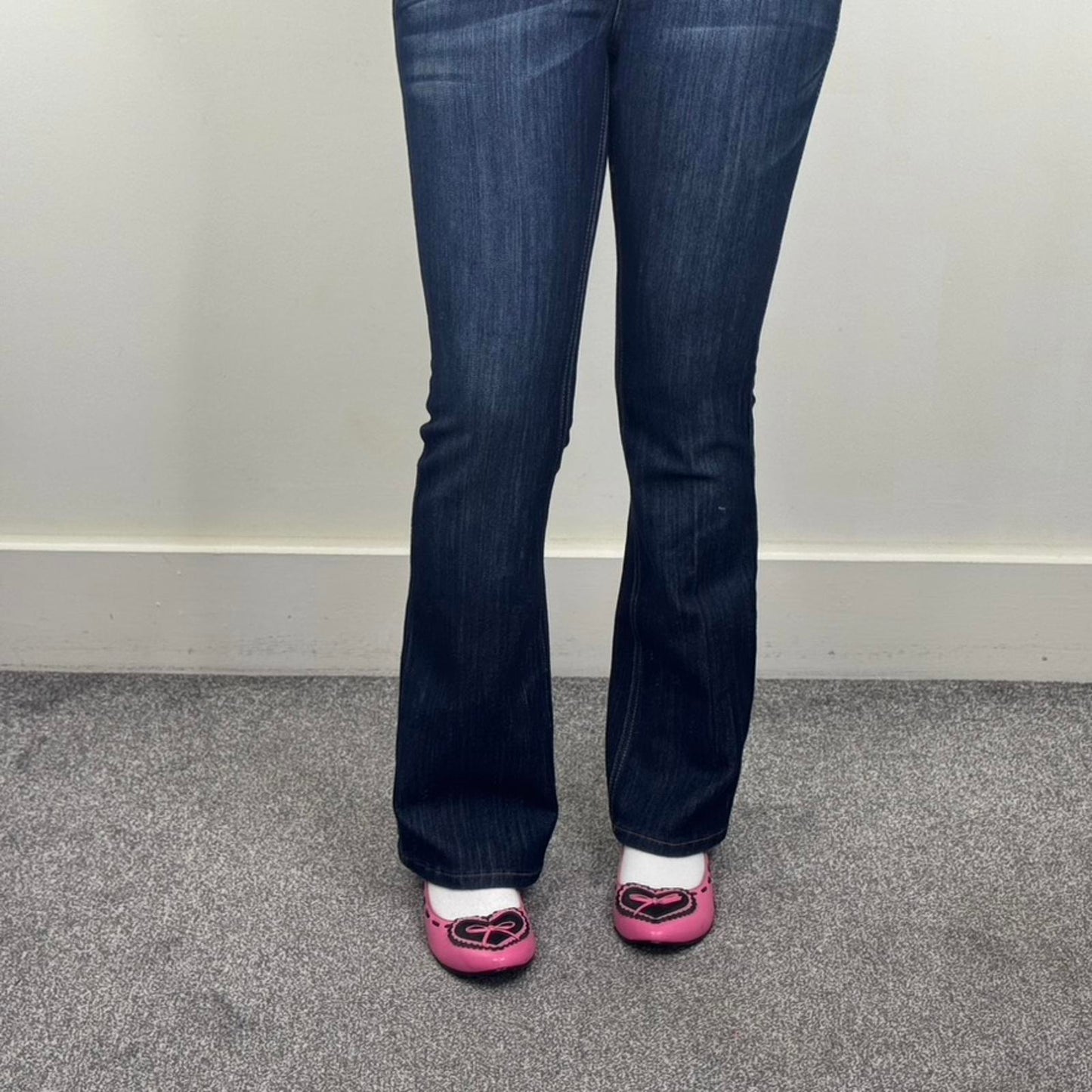 Y2K vintage low rise bootcut jeans dark blue wash studded denim stretchy