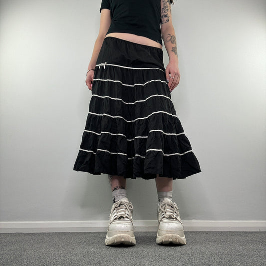 Y2K tiered bow midi skirt