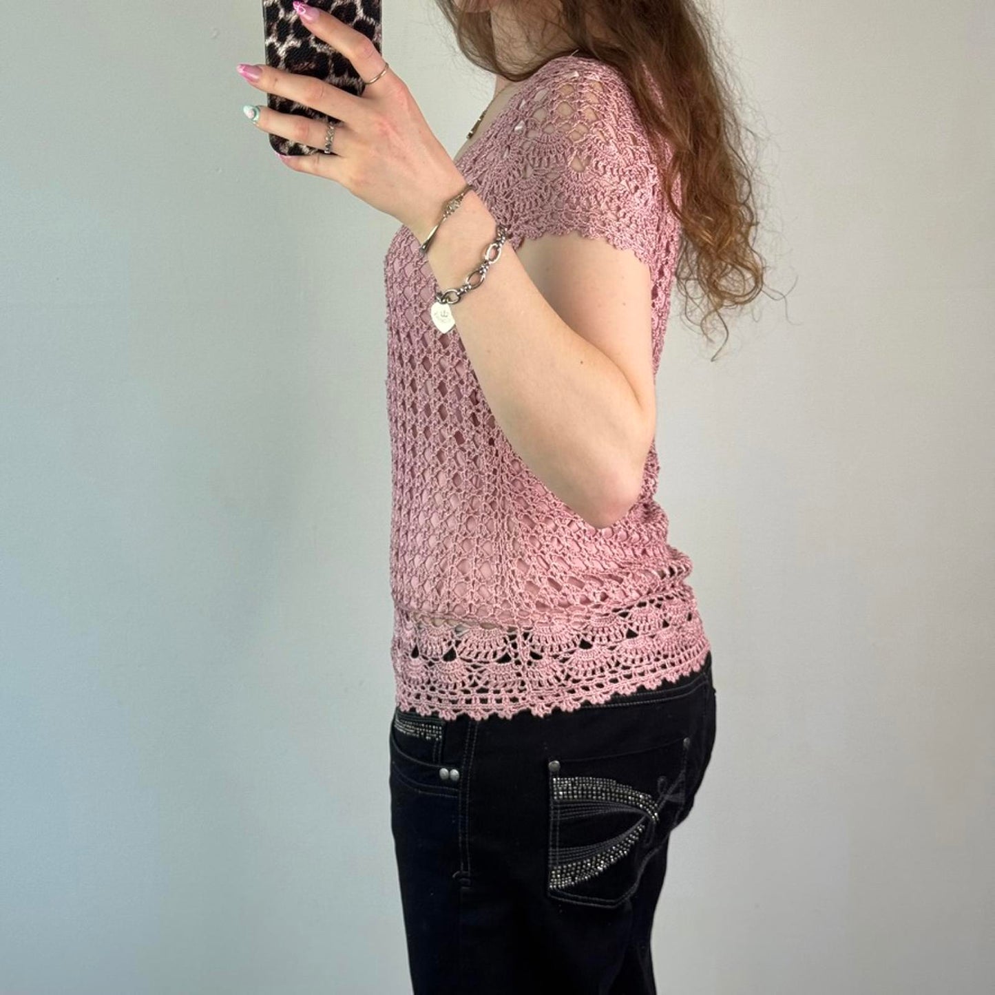 Y2K vintage crochet v neck short sleeve top dusty pink scallop hem boho festival