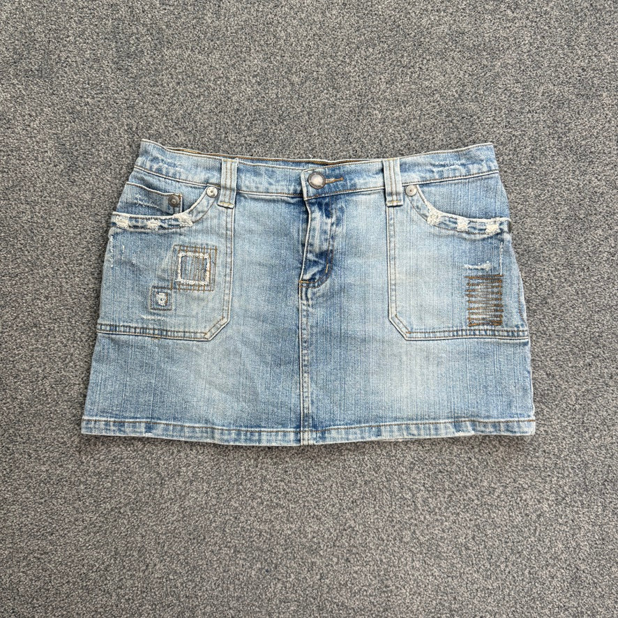 Y2K vintage distressed low rise denim mini skirt