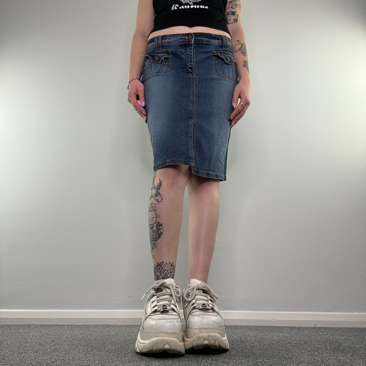 Y2K denim cargo pocket midi skirt