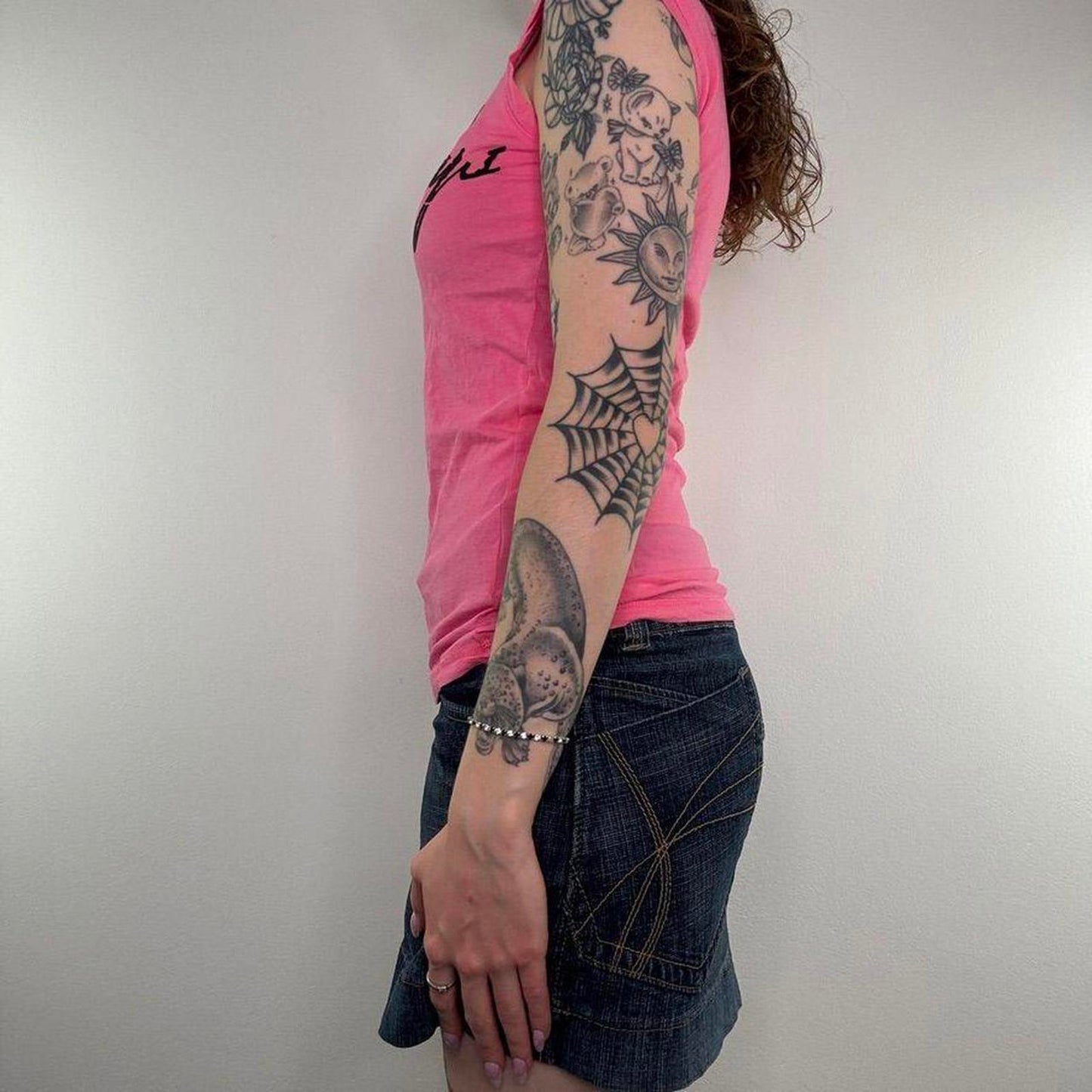 Y2K vintage Henleys mcbling spell out top cap sleeve pink black