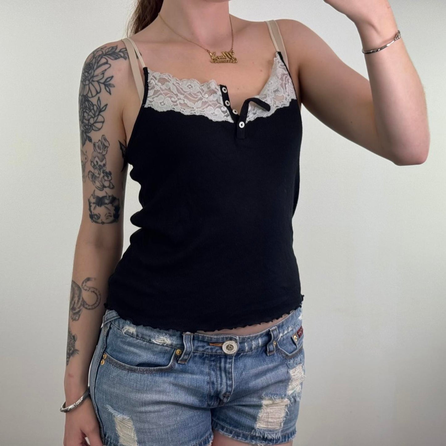 Y2K vintage Gap lace trim henley cami top ribbed stretchy button up black white