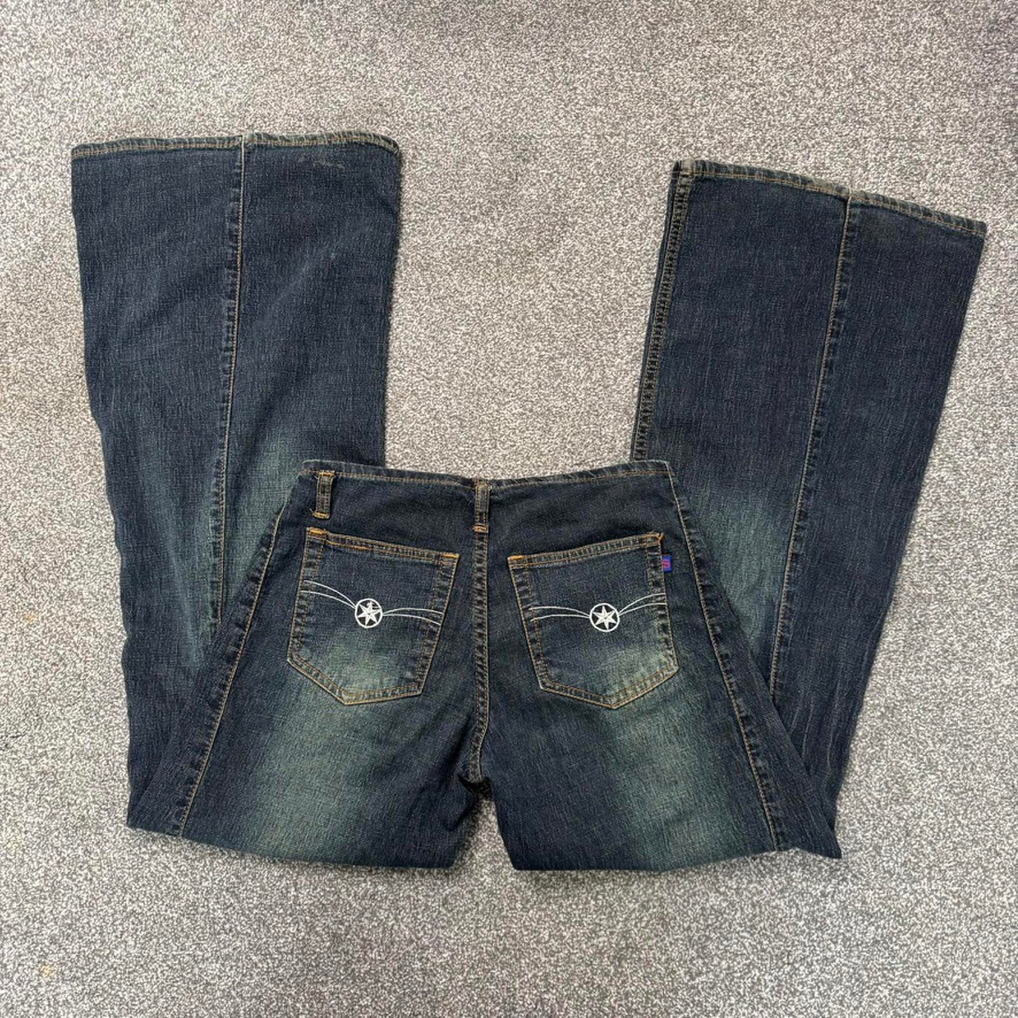 Y2K vintage mid rise flared oversized baggy faded denim jeans star embroidery