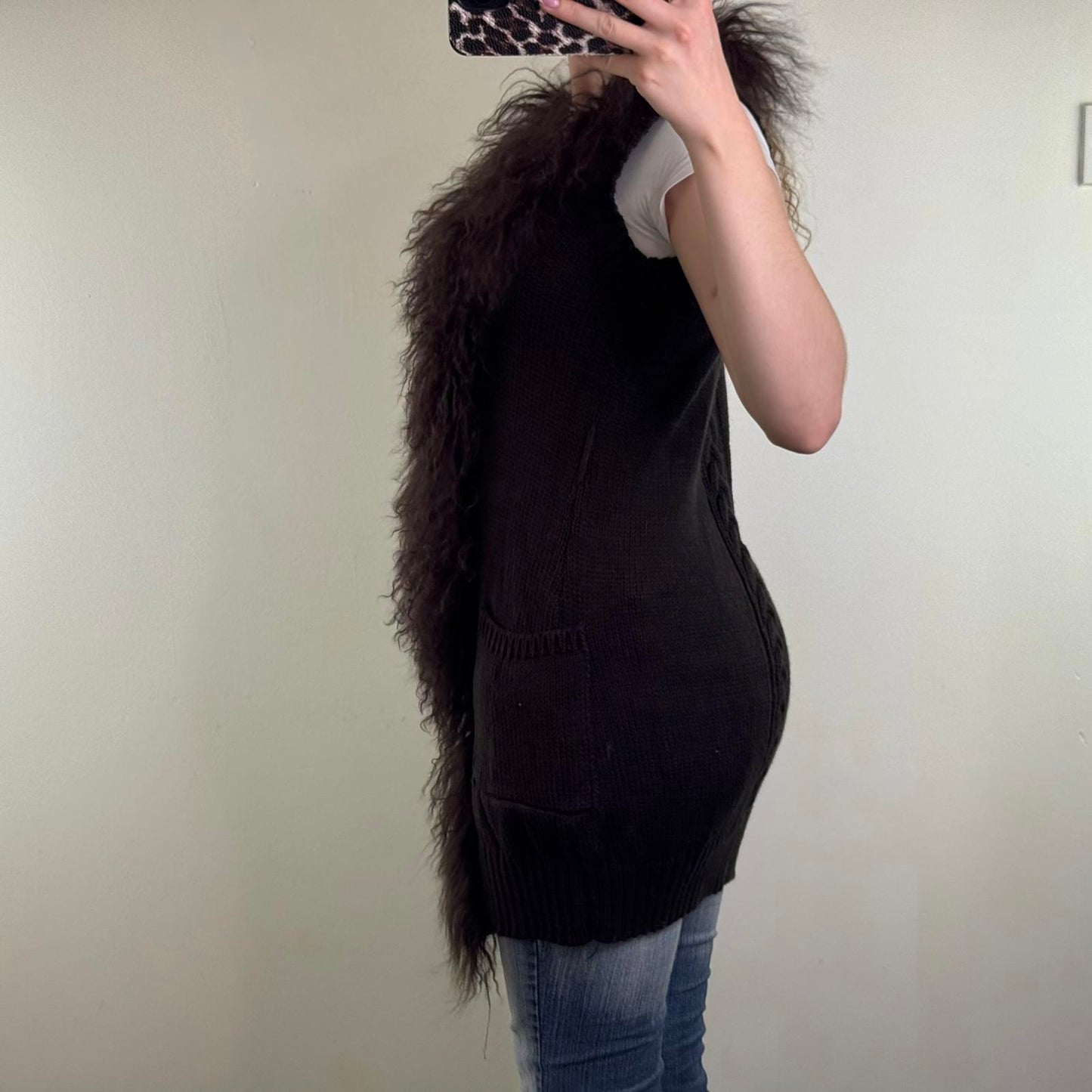 Y2K vintage afghan wool fur trim sleeveless cardigan cable knit fitted long