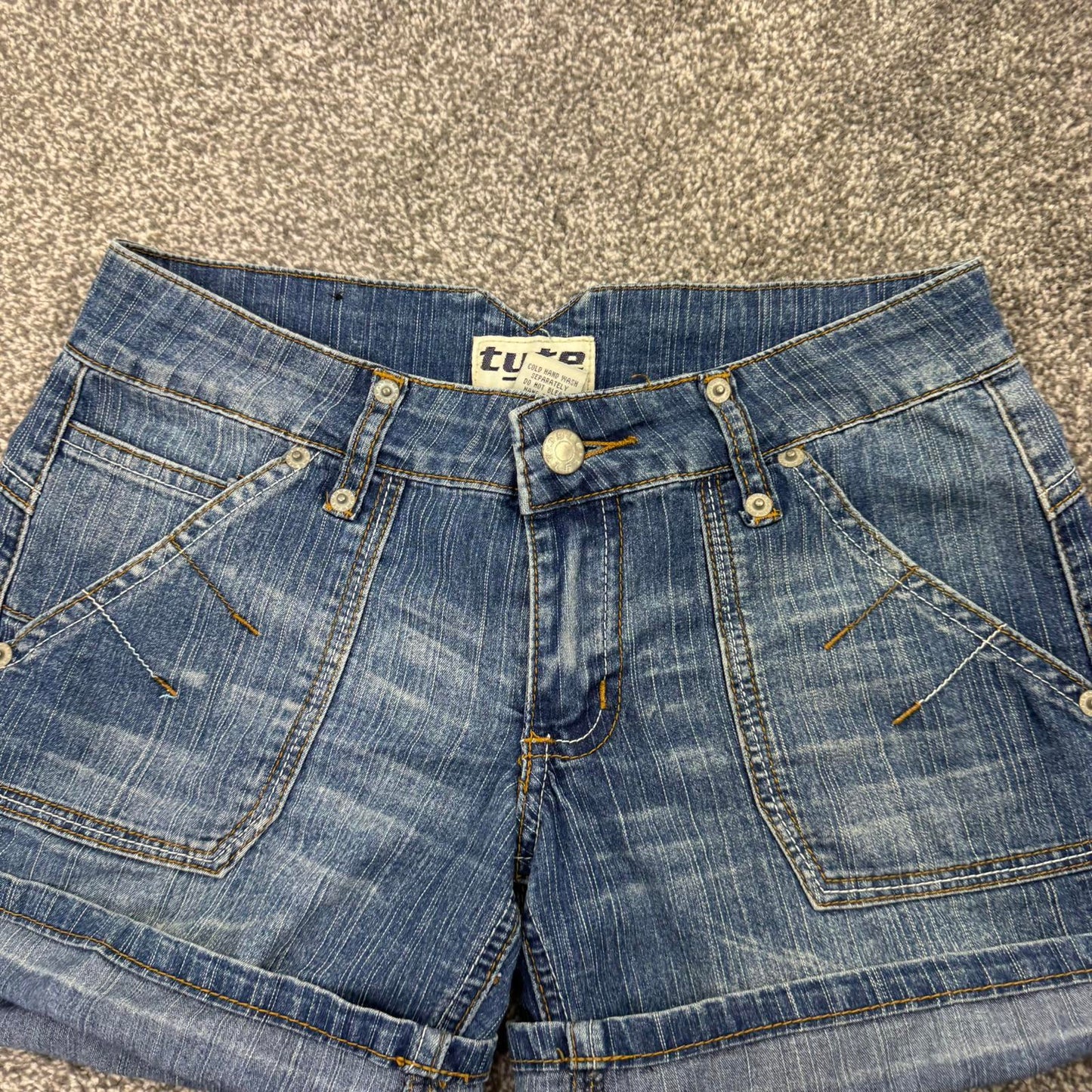 Y2K vintage low rise stretchy denim mini shorts faded blue wash studded cargo