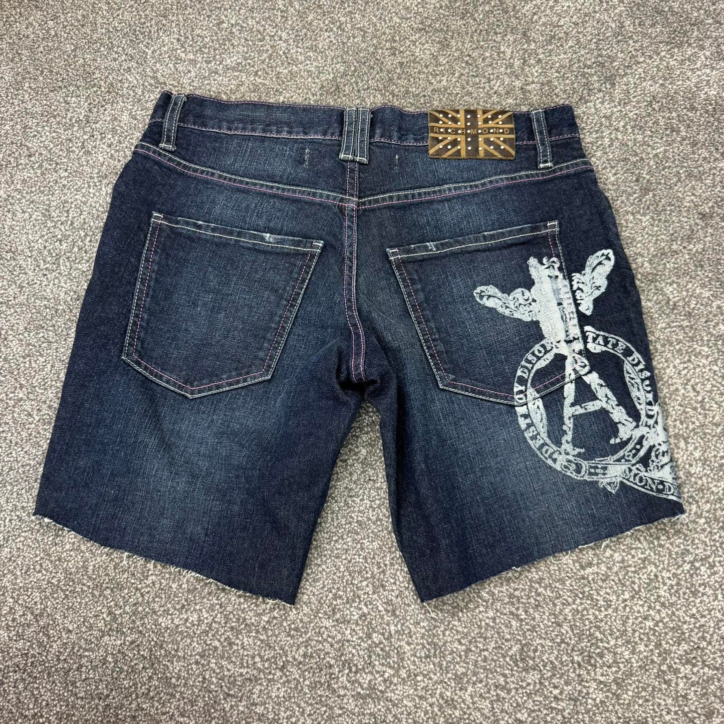 Y2K vintage low rise denim mini shorts turned up navy pink contrast stitching