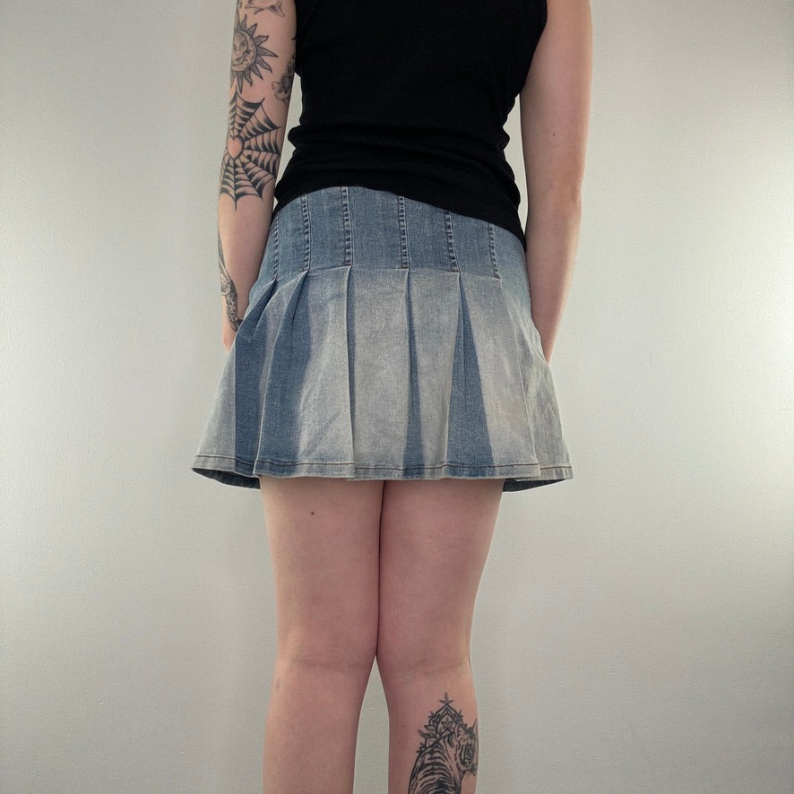 Y2K faded denim pleated mini skirt