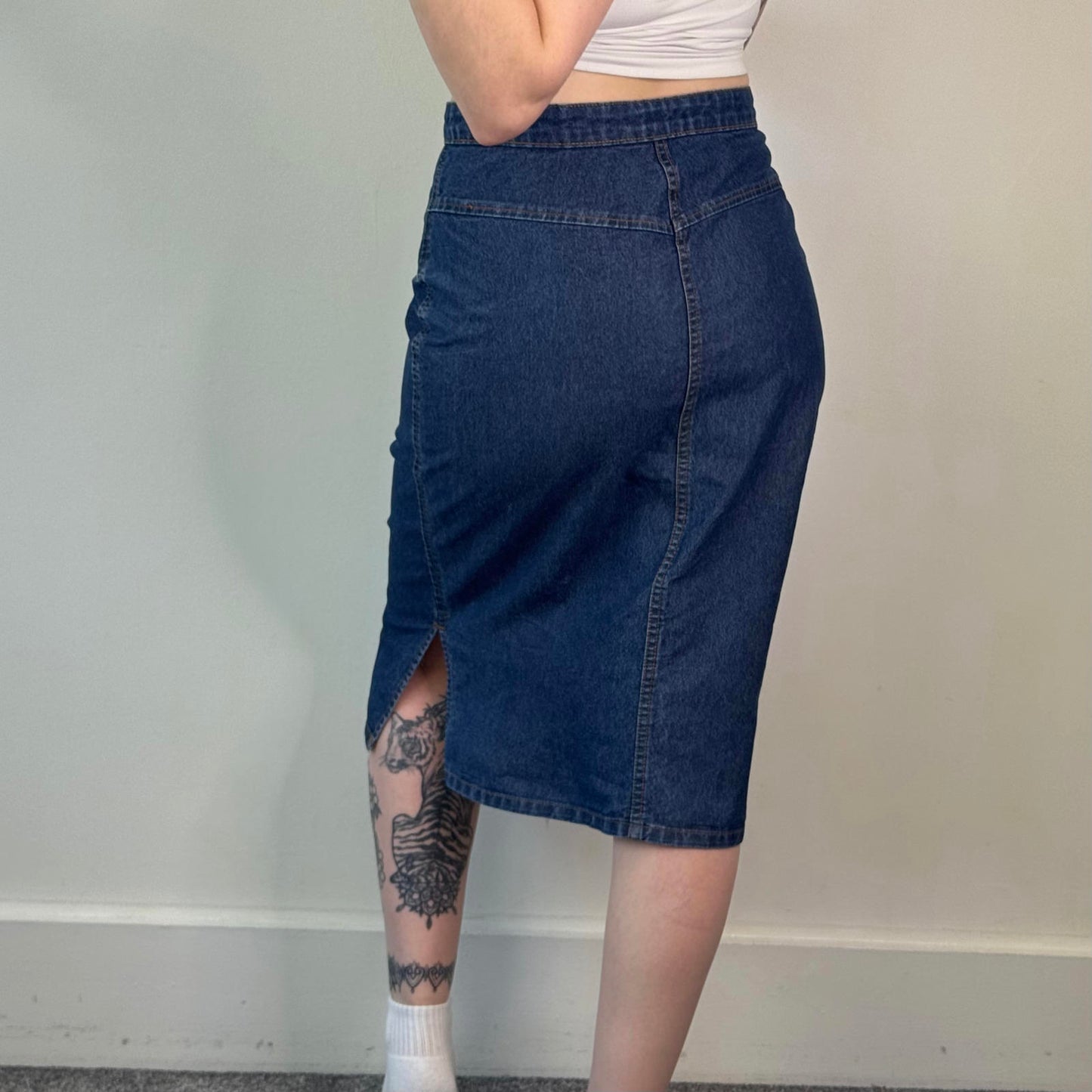 Y2K vintage denim midi skirt dark blue knee length mid rise side splits western