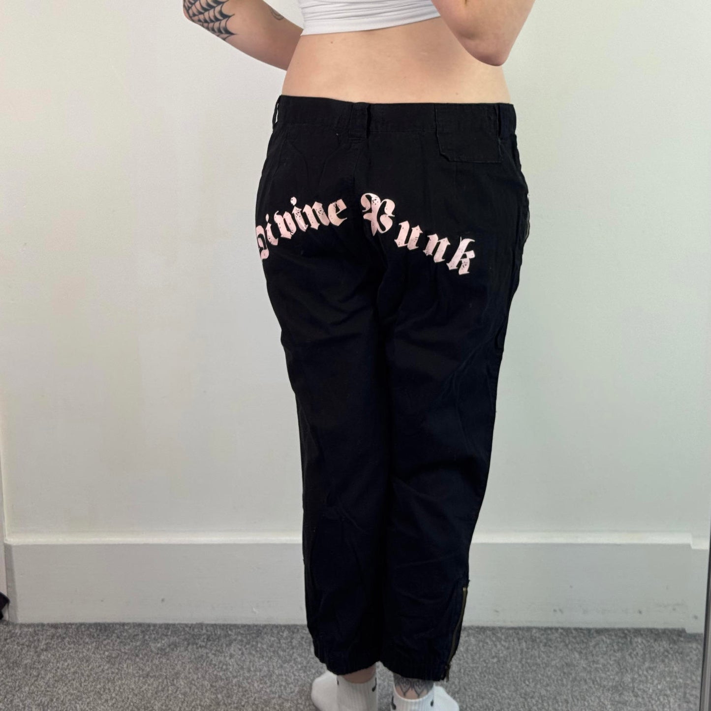 Y2K vintage sparkly slogan cargo trousers "divine punk" cropped capri glitter