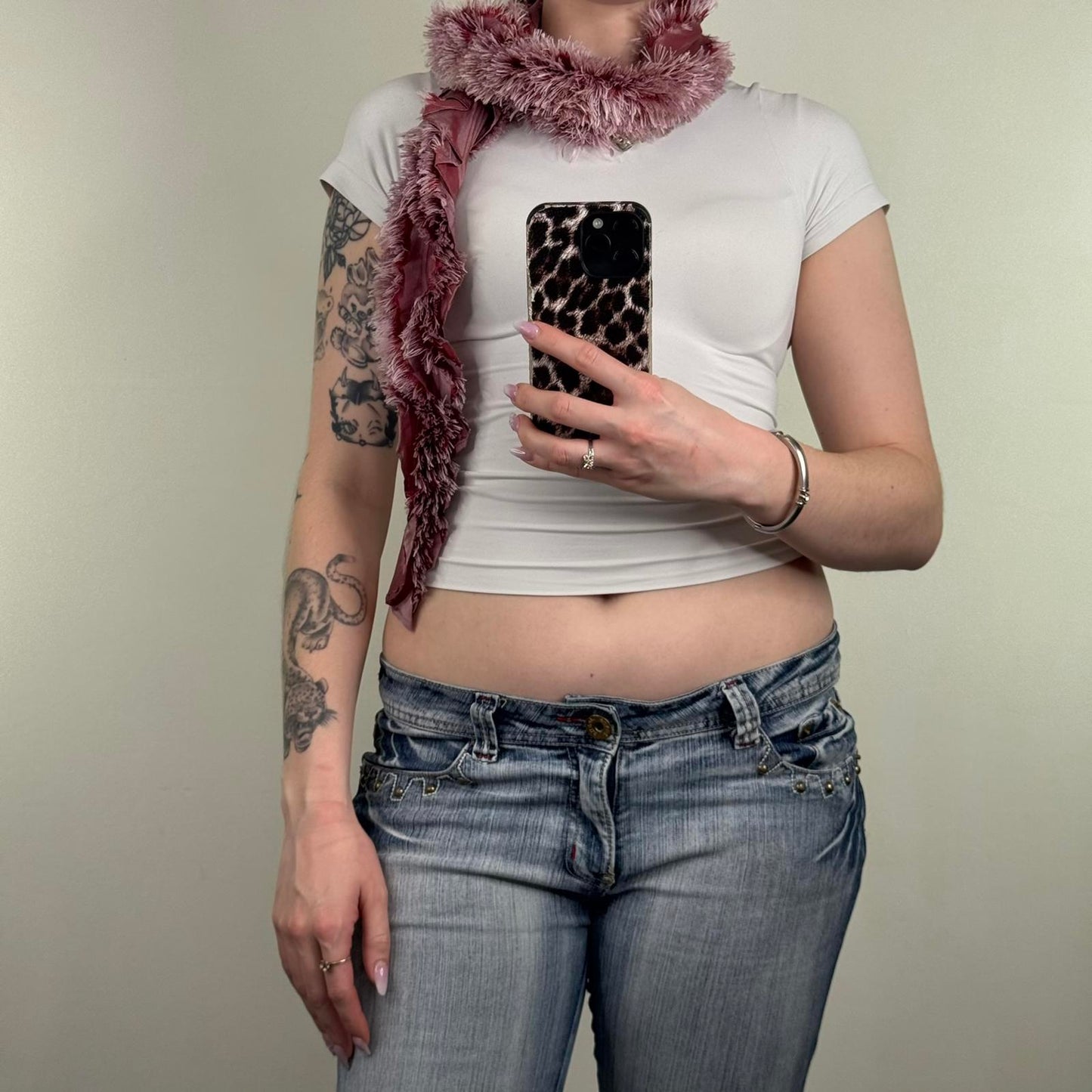 Y2K vintage crinkle fluffy scarf shaggy dark pink boho ruffle