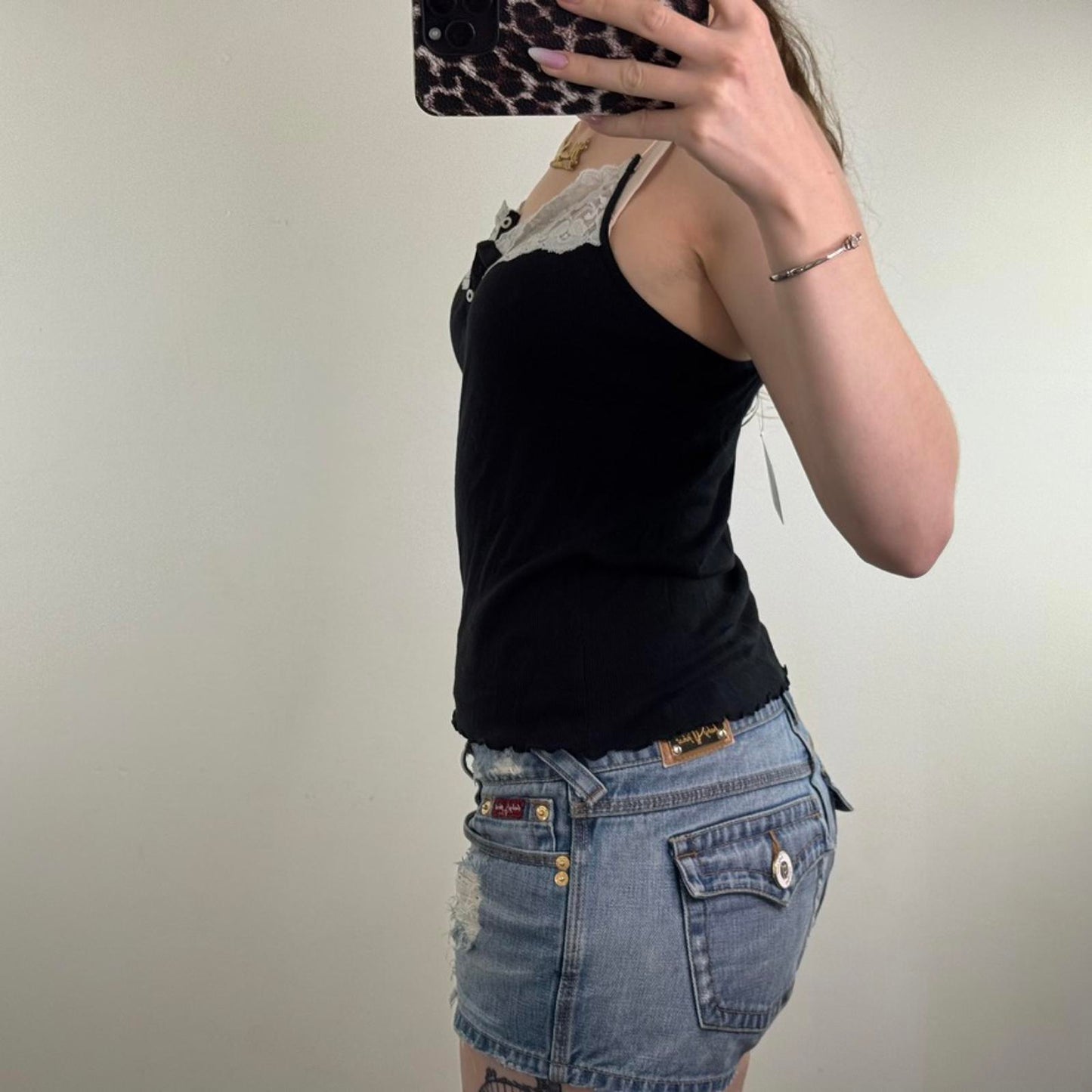 Y2K vintage Gap lace trim henley cami top ribbed stretchy button up black white