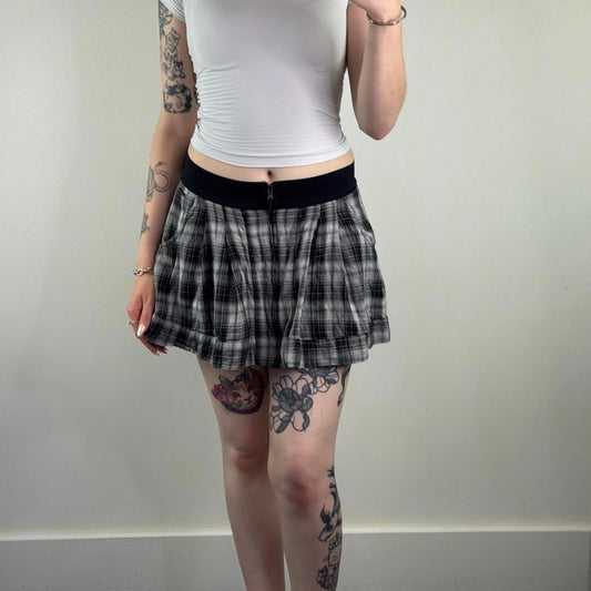 Y2K vintage Diesel tartan mini skirt a line zip up stretchy waistband pockets