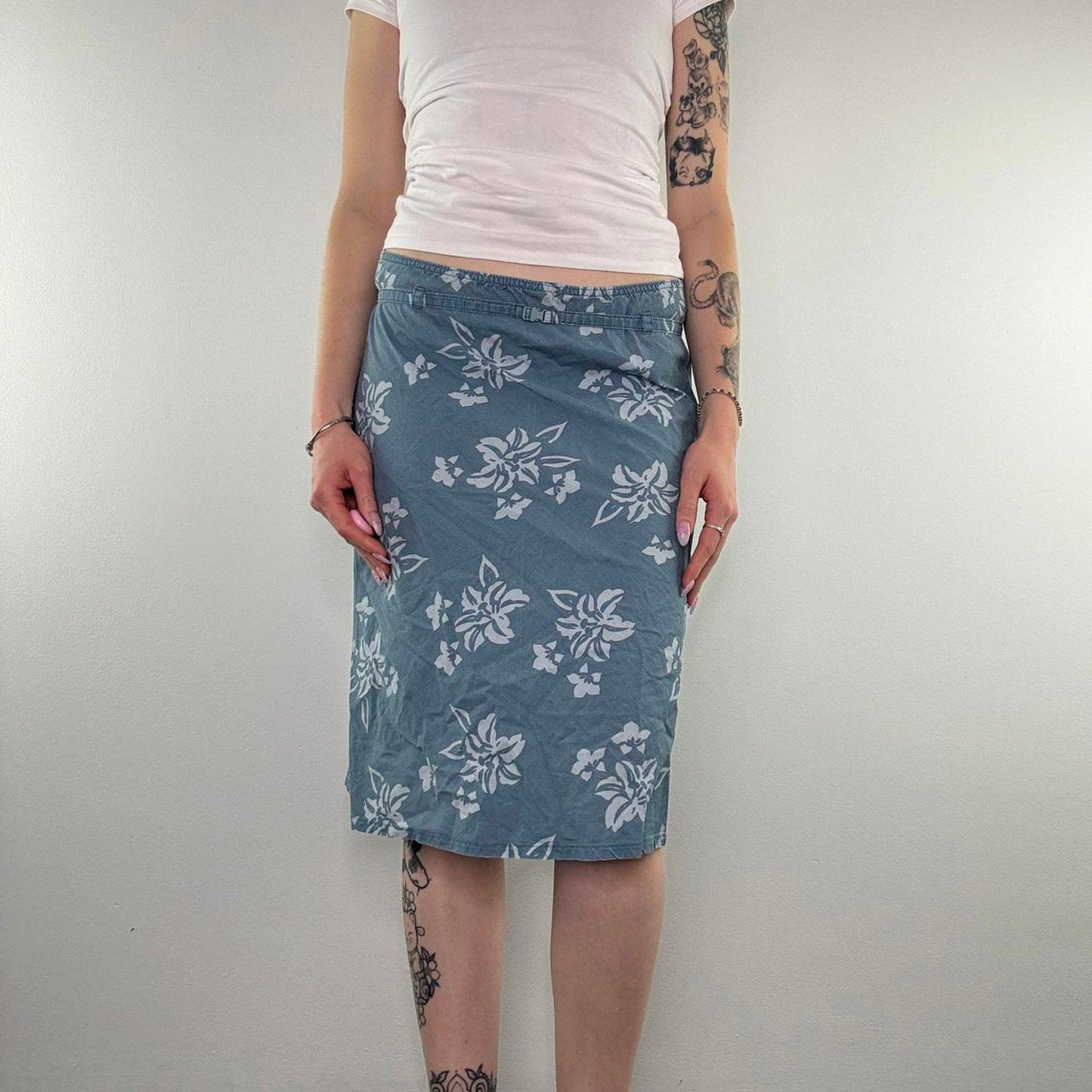 Y2K vintage Jennifer floral hibiscus summer midi skirt knee length blue belt