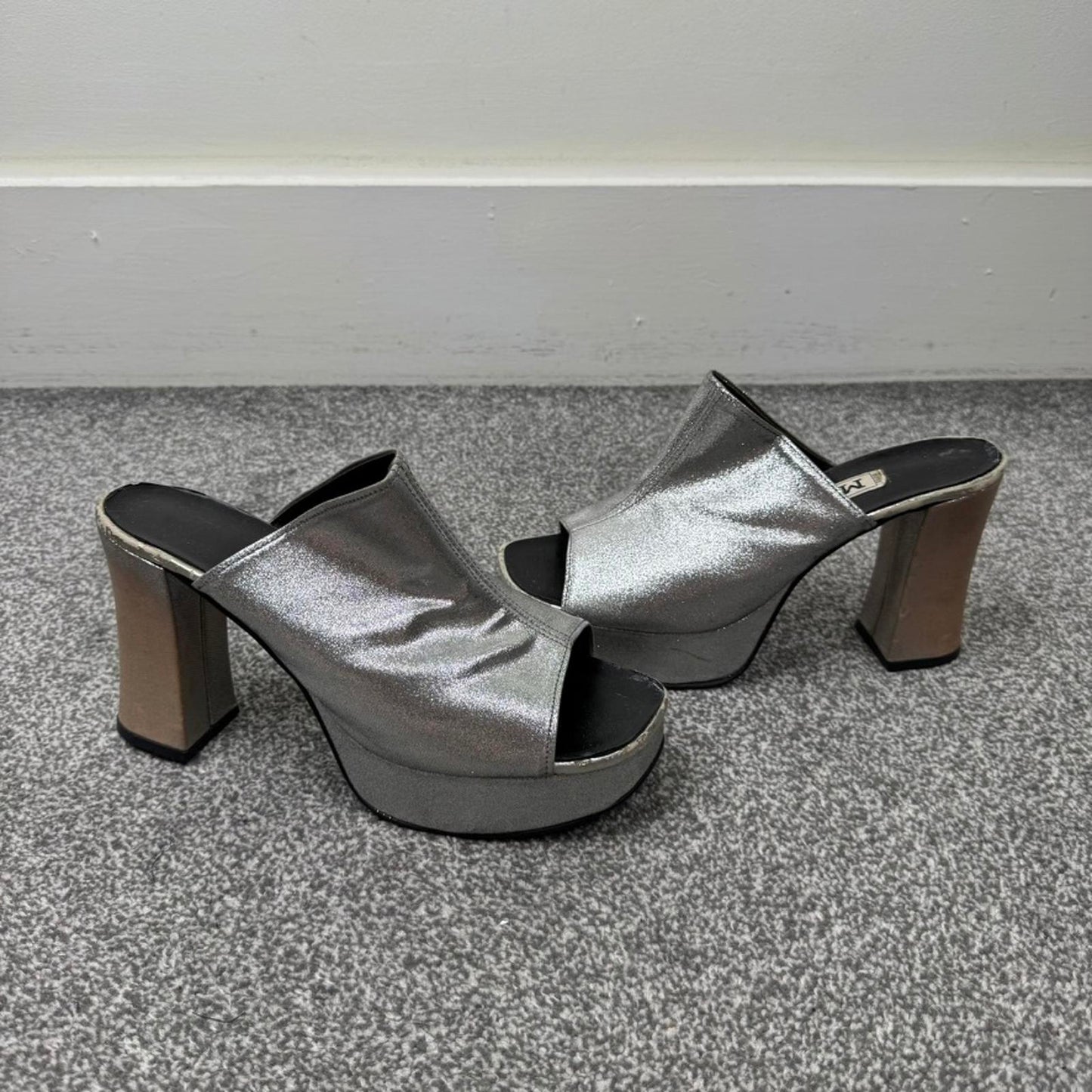 Y2K vintage Metro chunky platform heels silver metallic peep toe mules