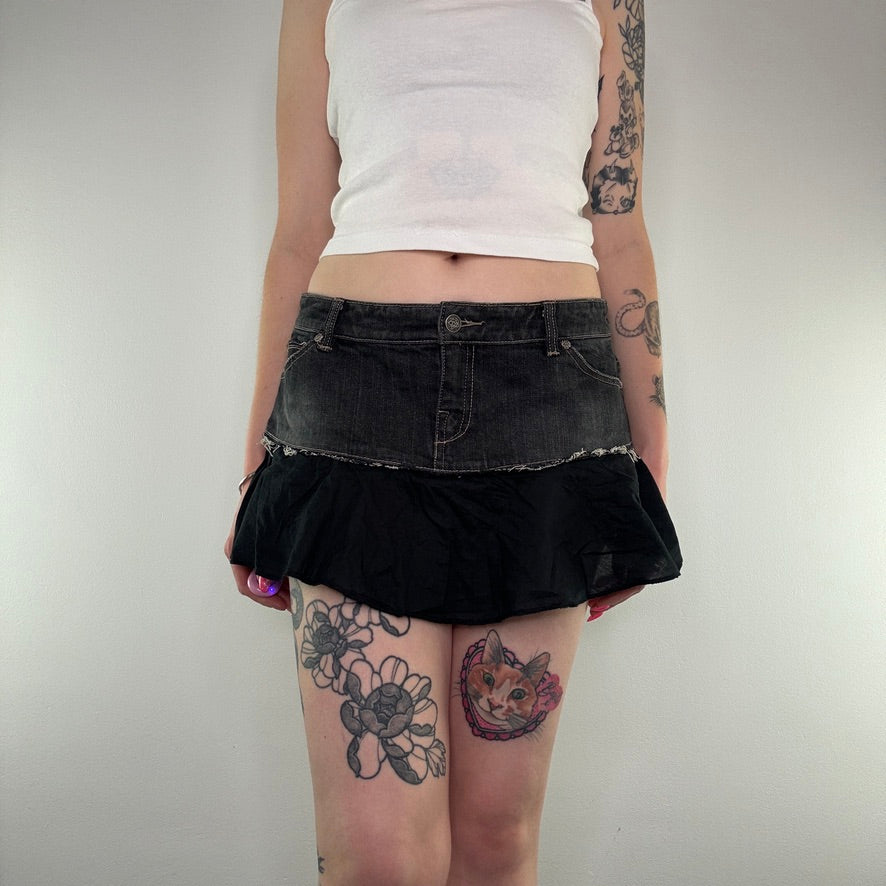 Y2K low rise frilly denim mini skirt