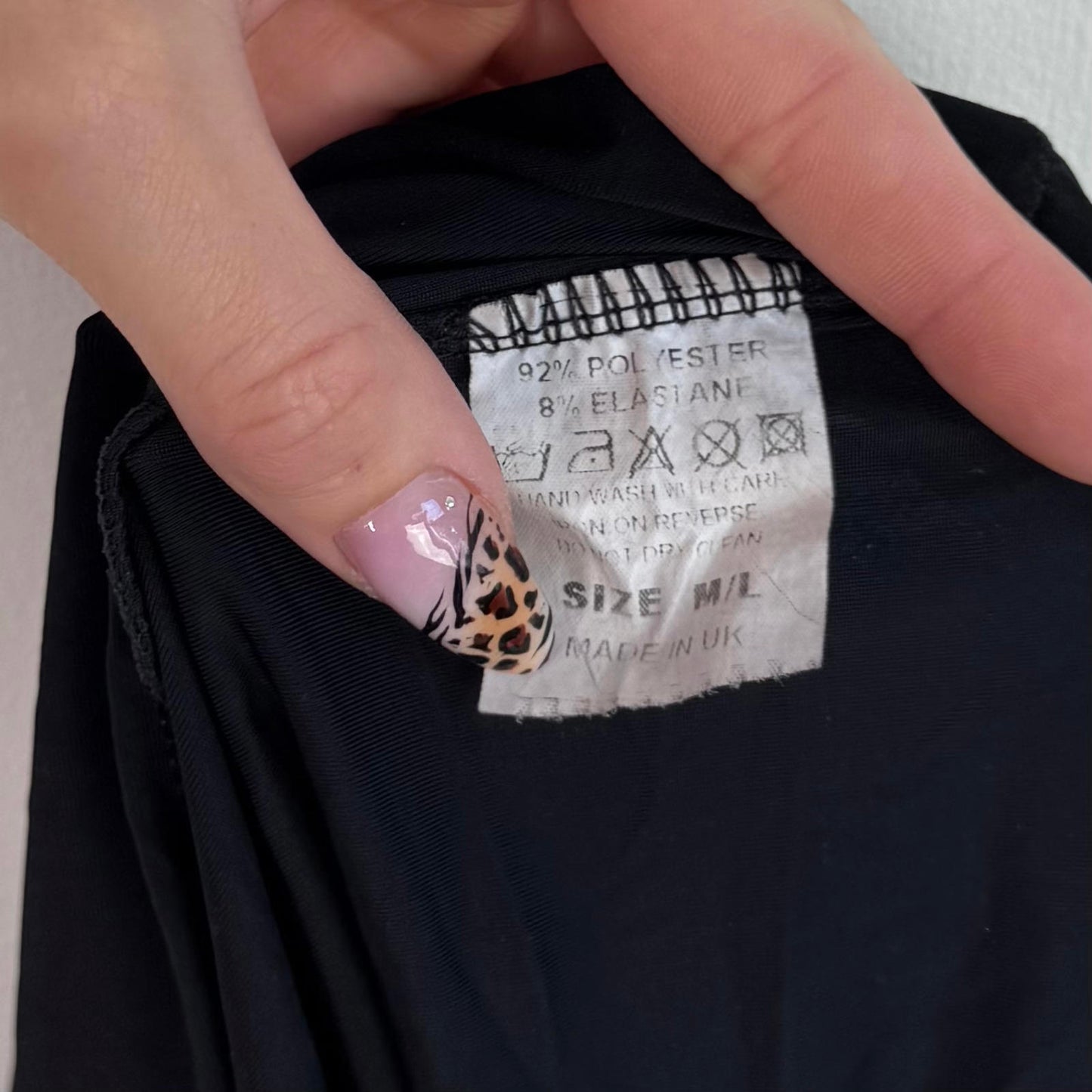 Y2K vintage slinky keyhole cut out cami top stretchy fitted racerback lace trim