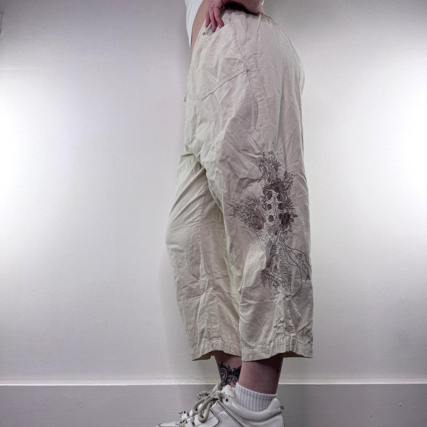 Y2K vintage lightweight cropped trousers