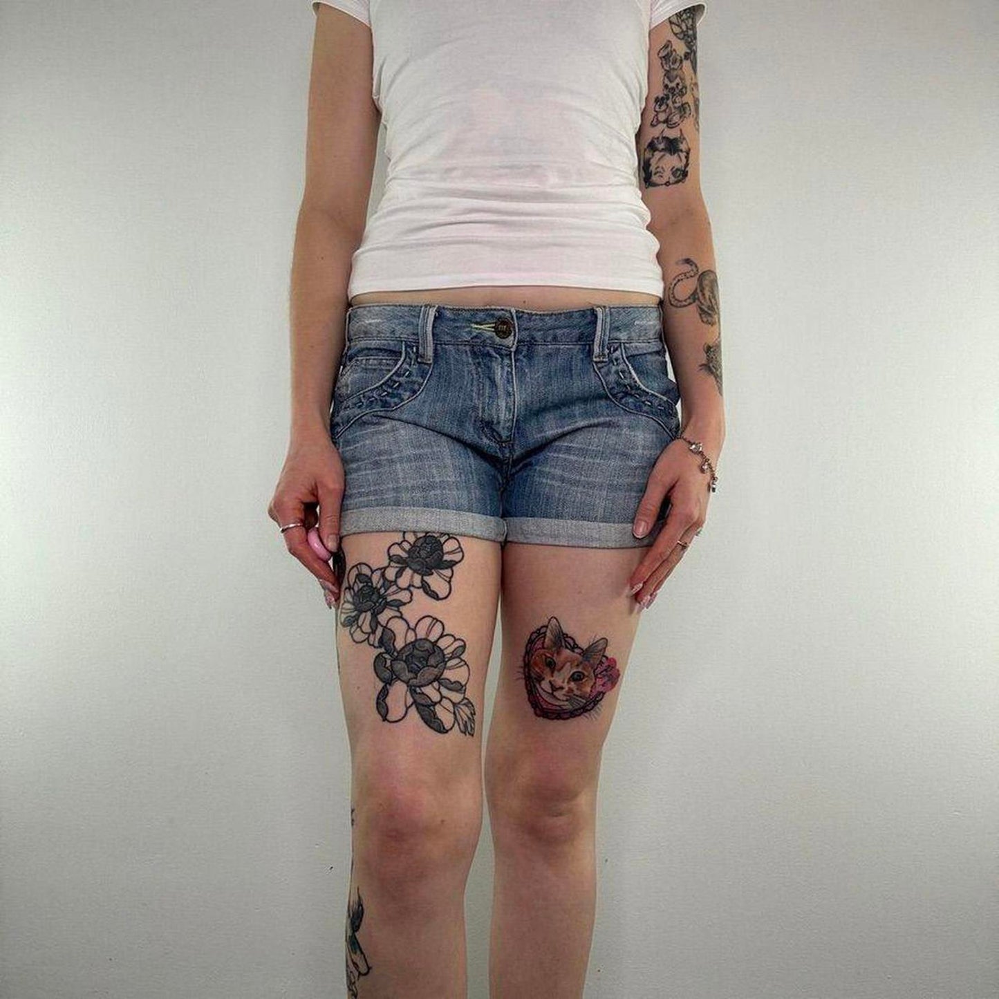 Vintage low rise contrast stitch mini denim shorts light blue turned up hem