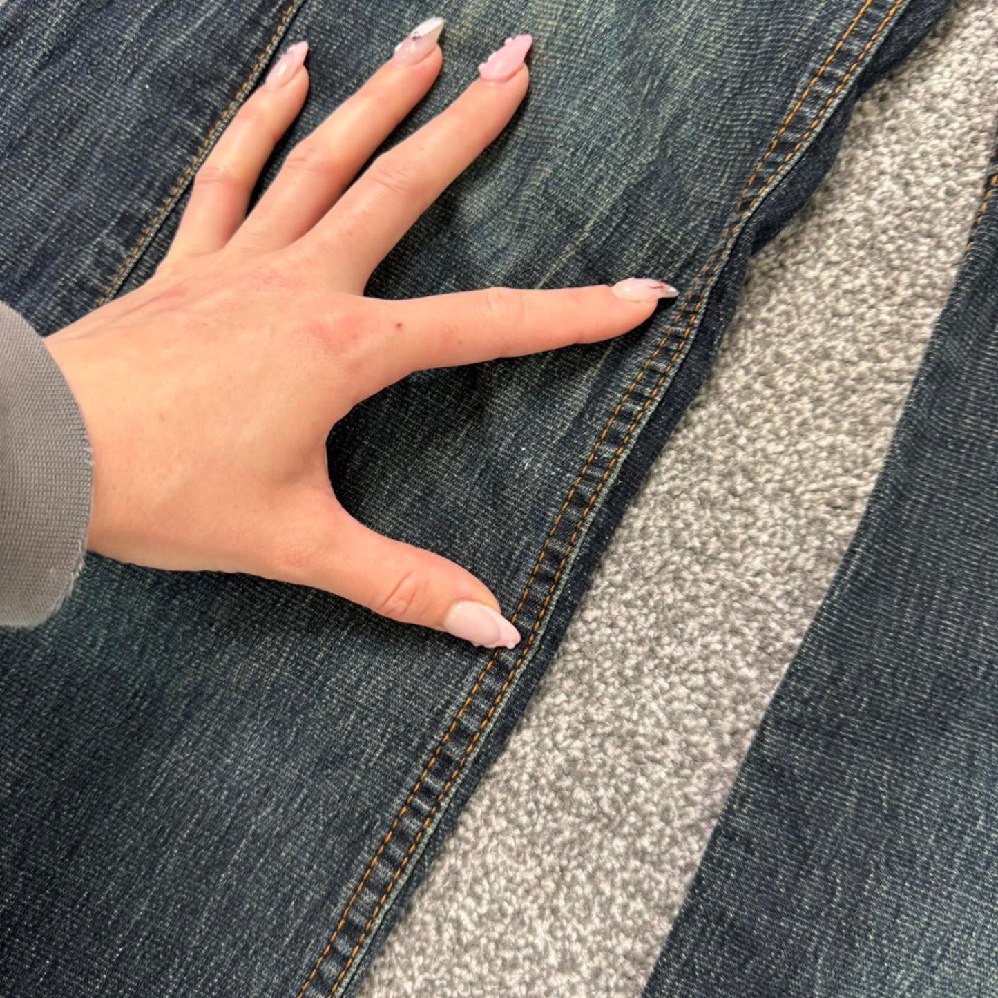 Y2K vintage mid rise flared oversized baggy faded denim jeans star embroidery