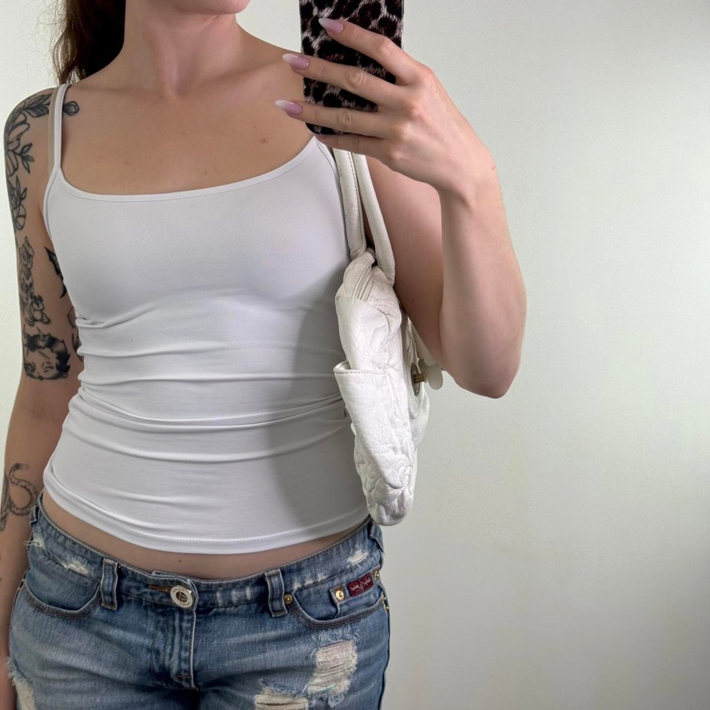 Y2K vintage faux leather white medium shoulder bag flower charm