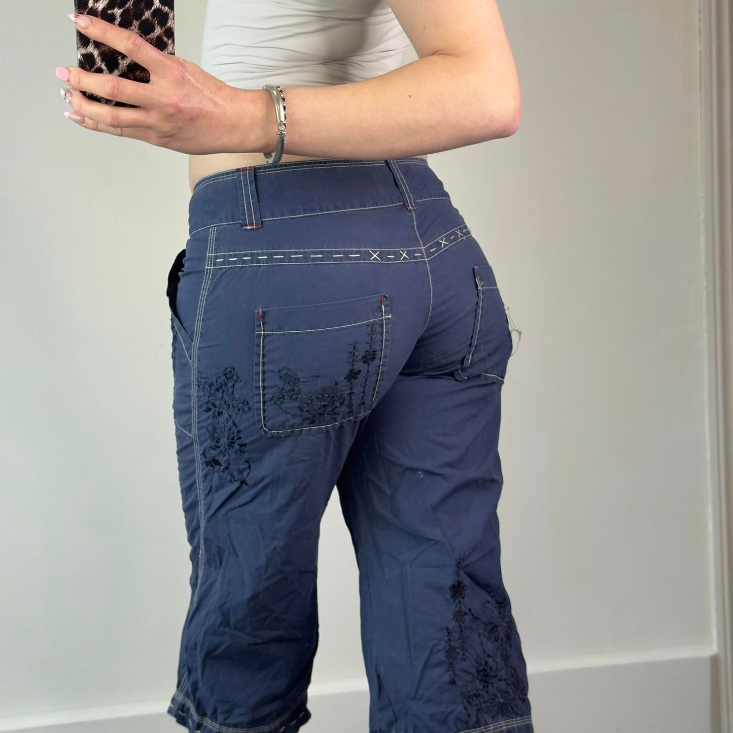 Y2K vintage low rise capri cargo trousers floral embroidered pattern baggy