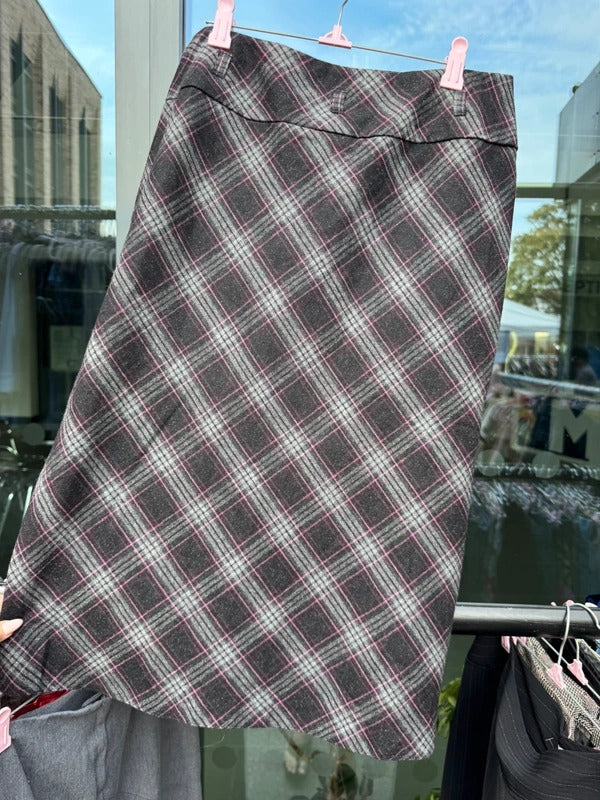 Y2K vintage tartan midi skirt knit black pink grey