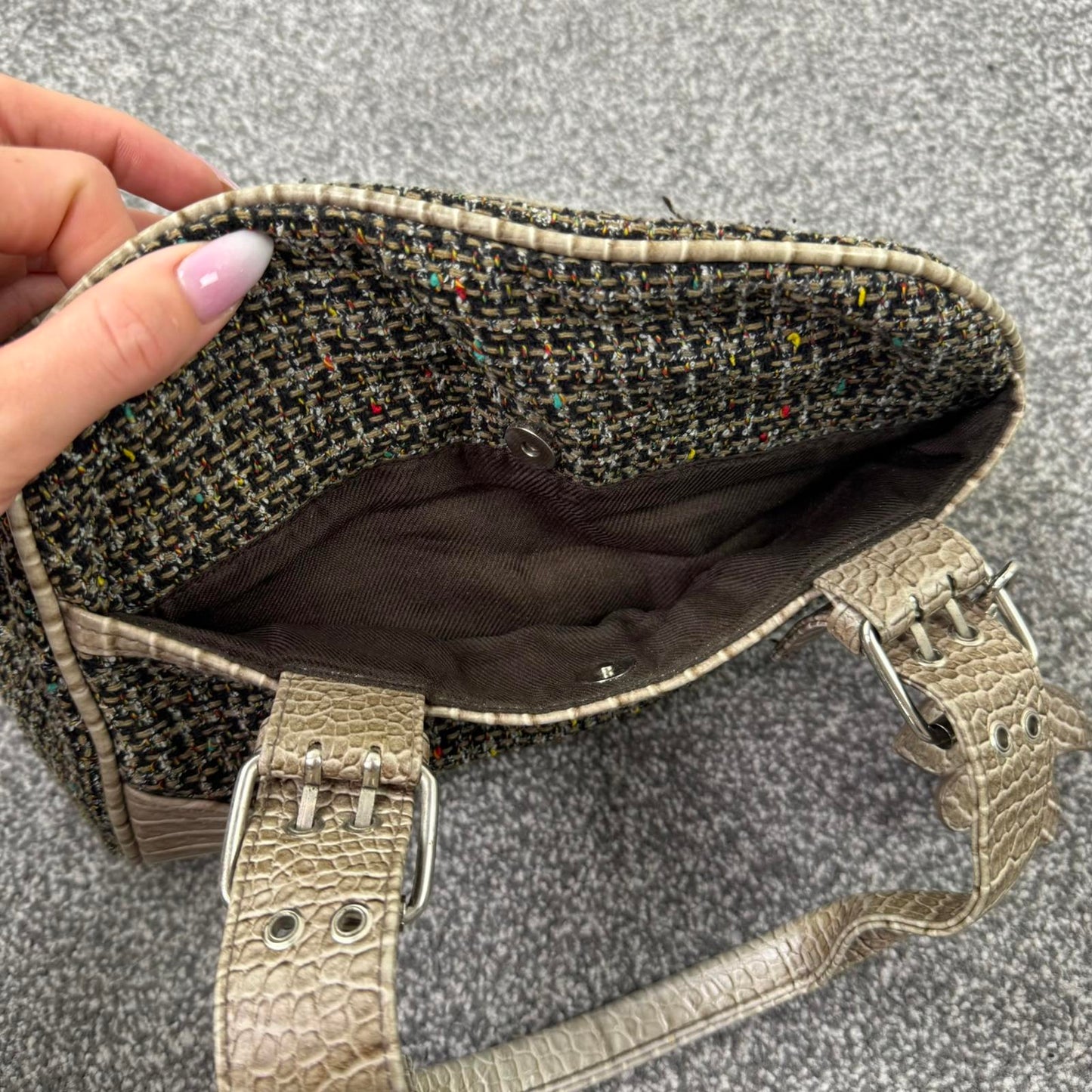 Y2K vintage tweed mini barrel handbag with flower charm grommet buckles croc