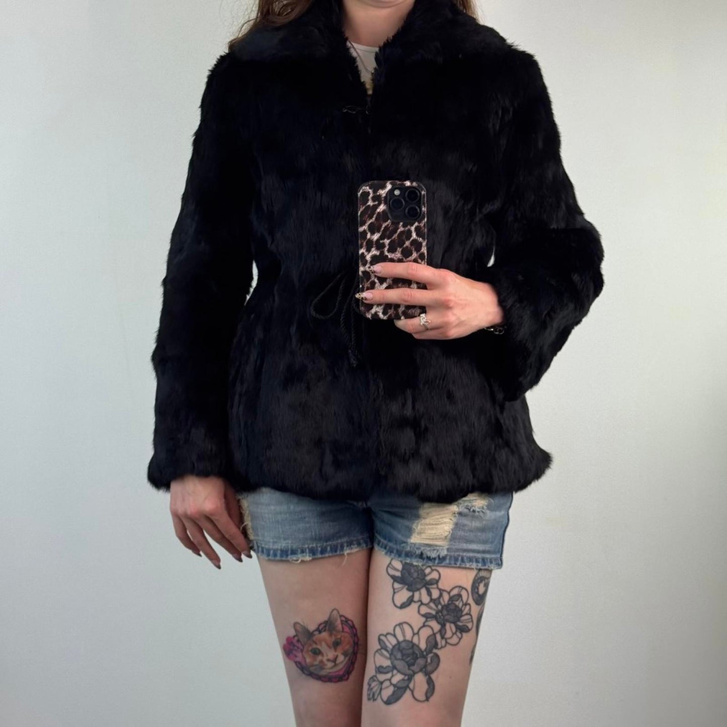Vintage genuine fur short coat hook and eye bow v neck collared side pockets