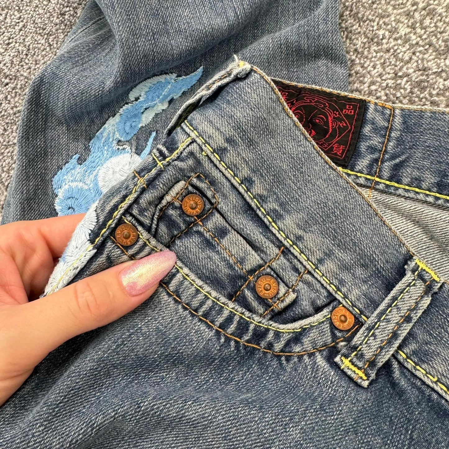 Y2K vintage Evisu super low rise capri jeans embroidery pattern faded denim wash