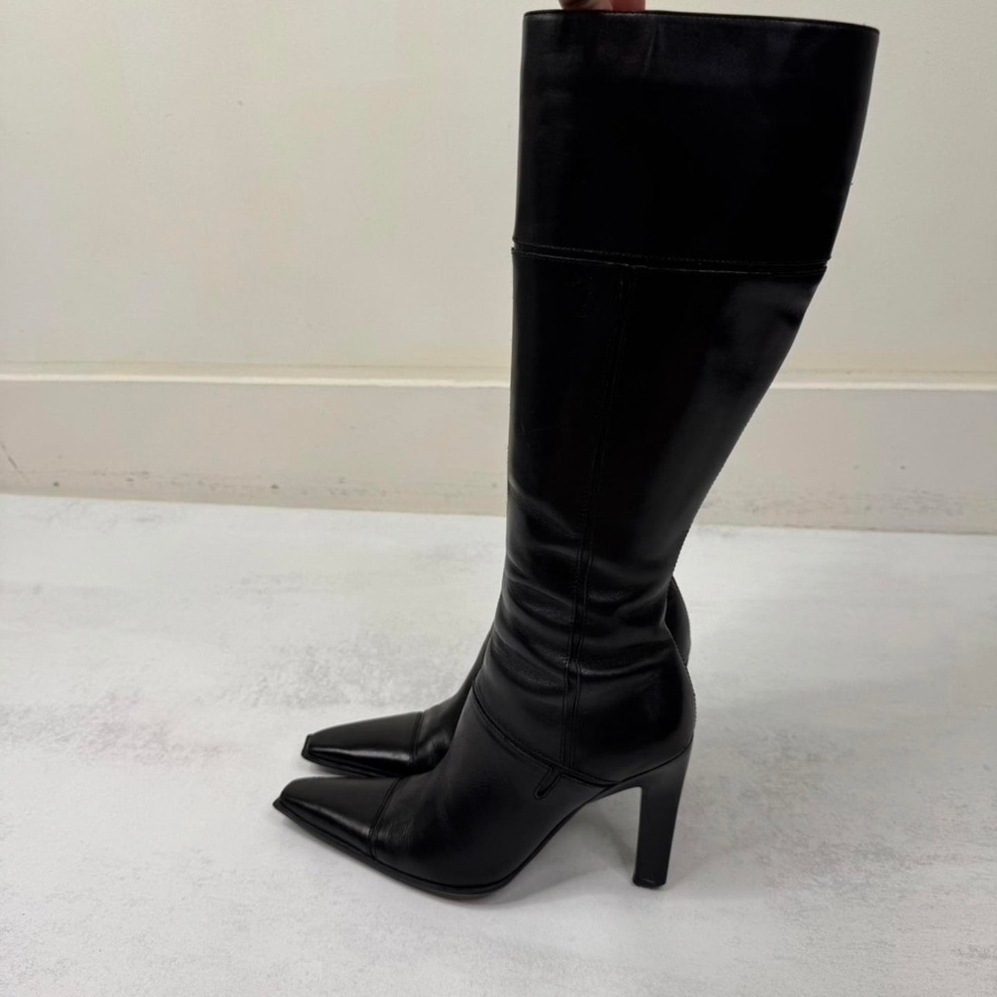 Y2K vintage genuine leather heeled boots square toe fitted block pointed black