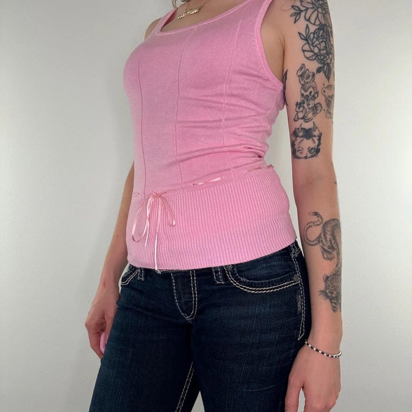Y2K vintage fine knit bow tank top round neck stretchy fitted stripe baby pink
