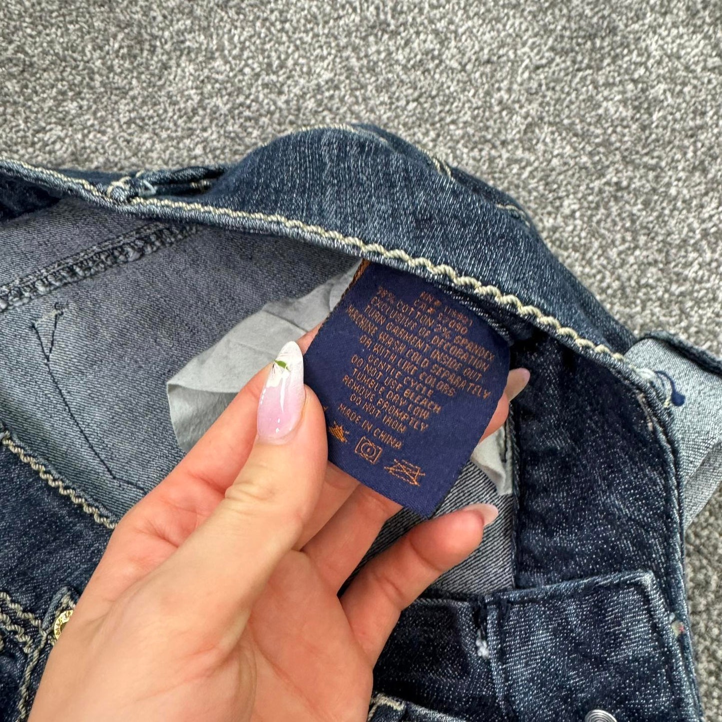 Y2K vintage denim mini short dark blue filigree contrast stitch grommet studded